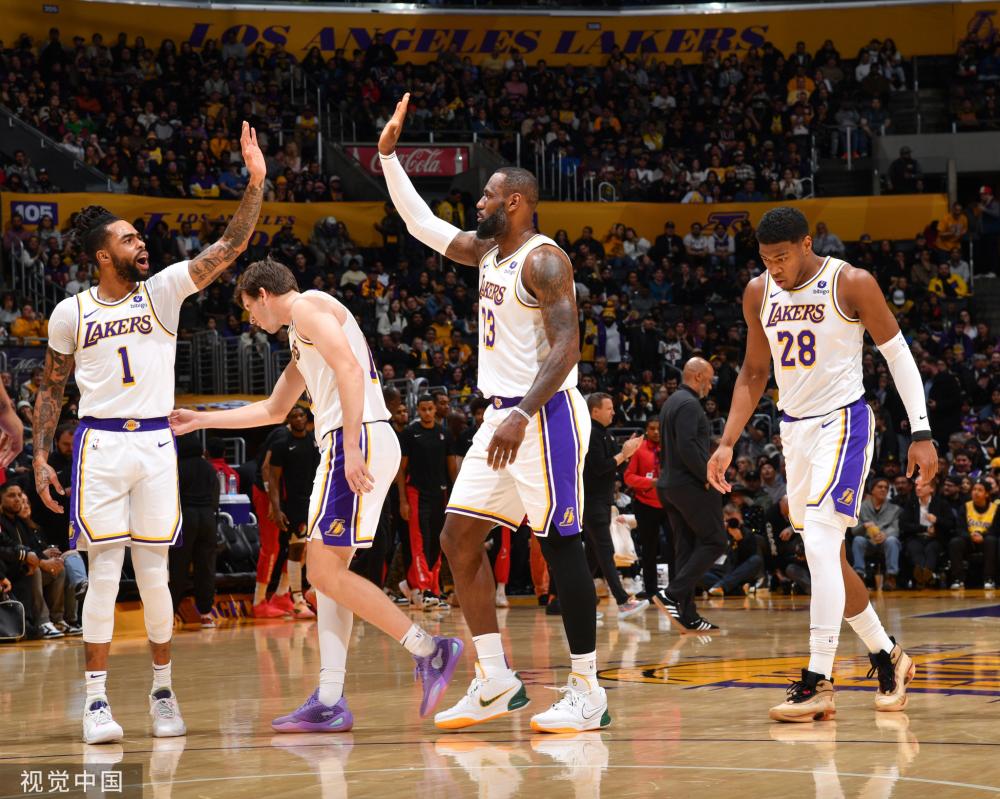 展描绘出一 展描绘出一